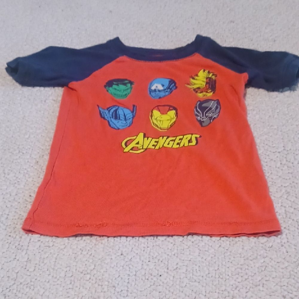 GAP Kids Marvel Avengers Toddler Boys Red Raglan Sleep Shirt Size 4T